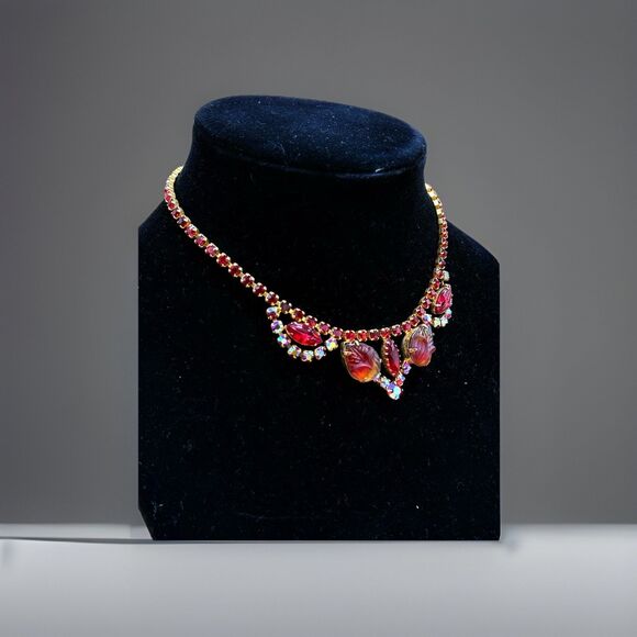 Vintage Red Rhinestone Necklace Mid-Century Molded Glass Choker Aurora Borealis - Picture 9 of 9